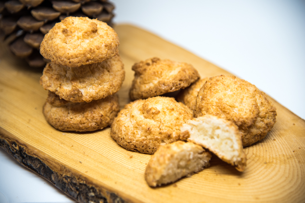 Kokosmakronen mit Schokolade 200g – Shop Bäckerei Bräunig